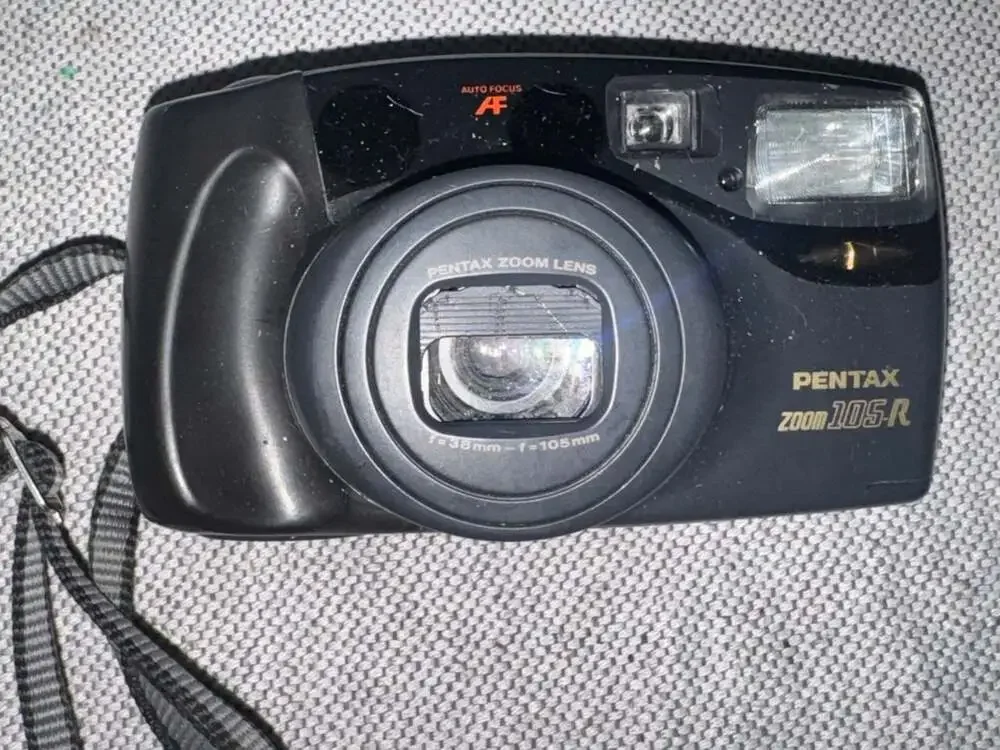 Pentax Zoom 105-R 35mm Point & Shoot Film Camera